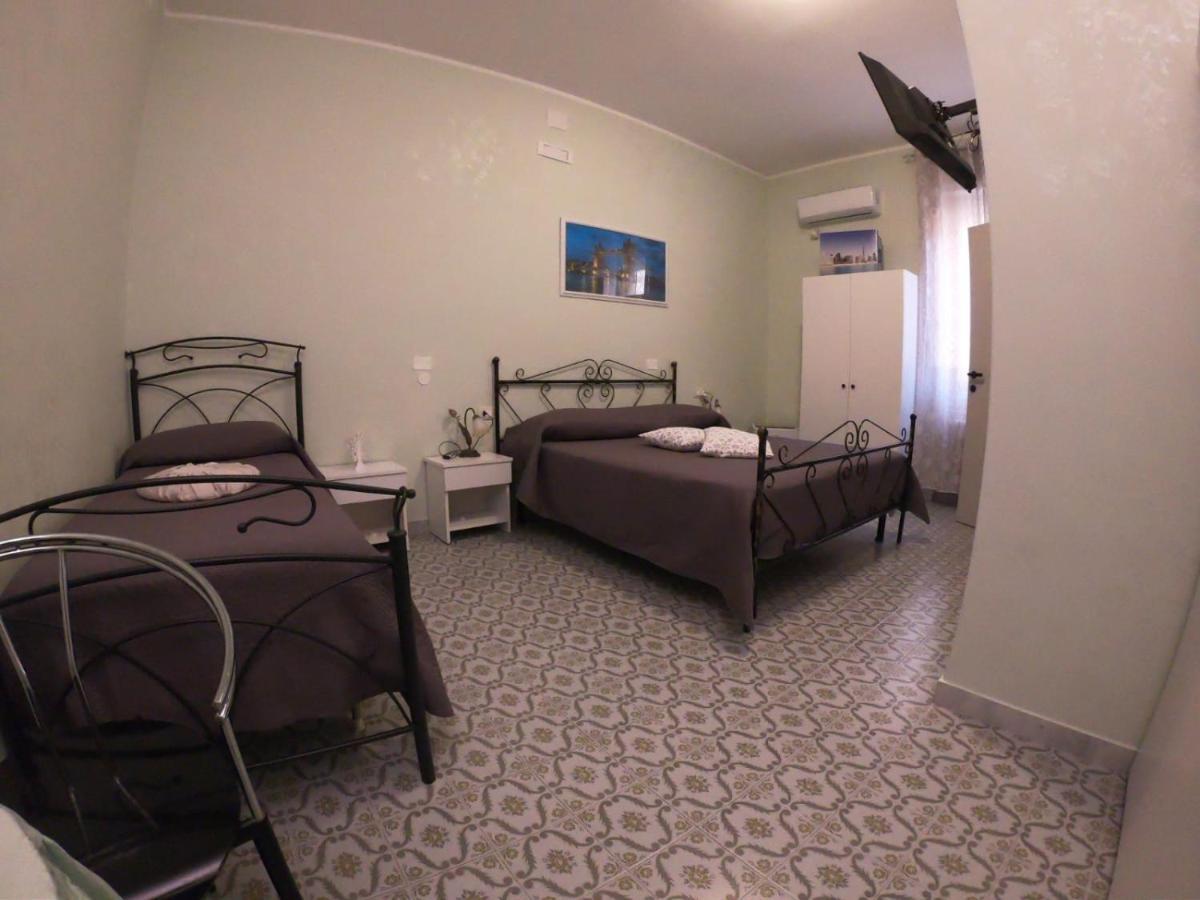 Le Stanze Di Ricci - Affittacamere Low Cost Lesina Exteriér fotografie