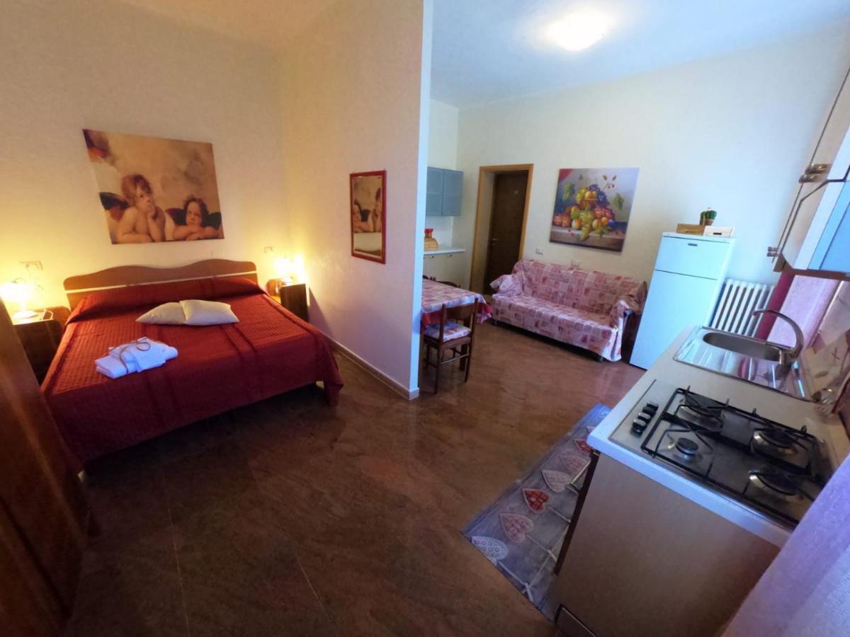 Le Stanze Di Ricci - Affittacamere Low Cost Lesina Exteriér fotografie